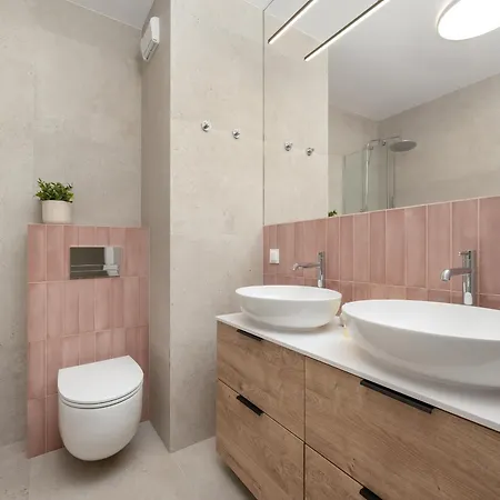 Elegancki Apartament Z Parkingiem Blisko Starego Miasta By Noclegi Renters Wroclaw Exterior photo
