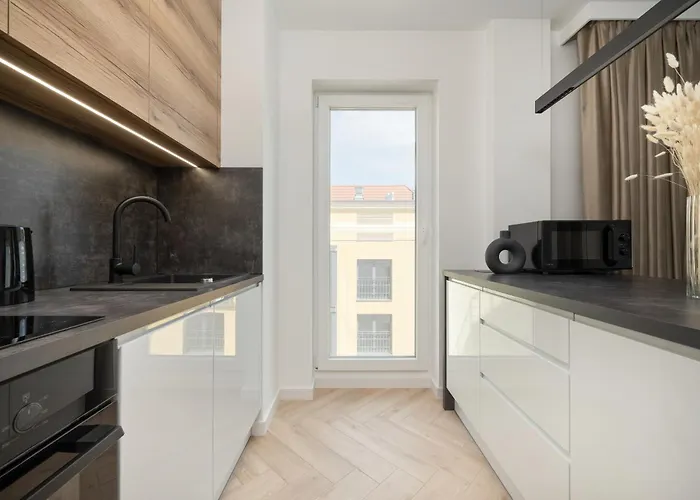 Elegancki Apartament Z Parkingiem Blisko Starego Miasta By Noclegi Renters