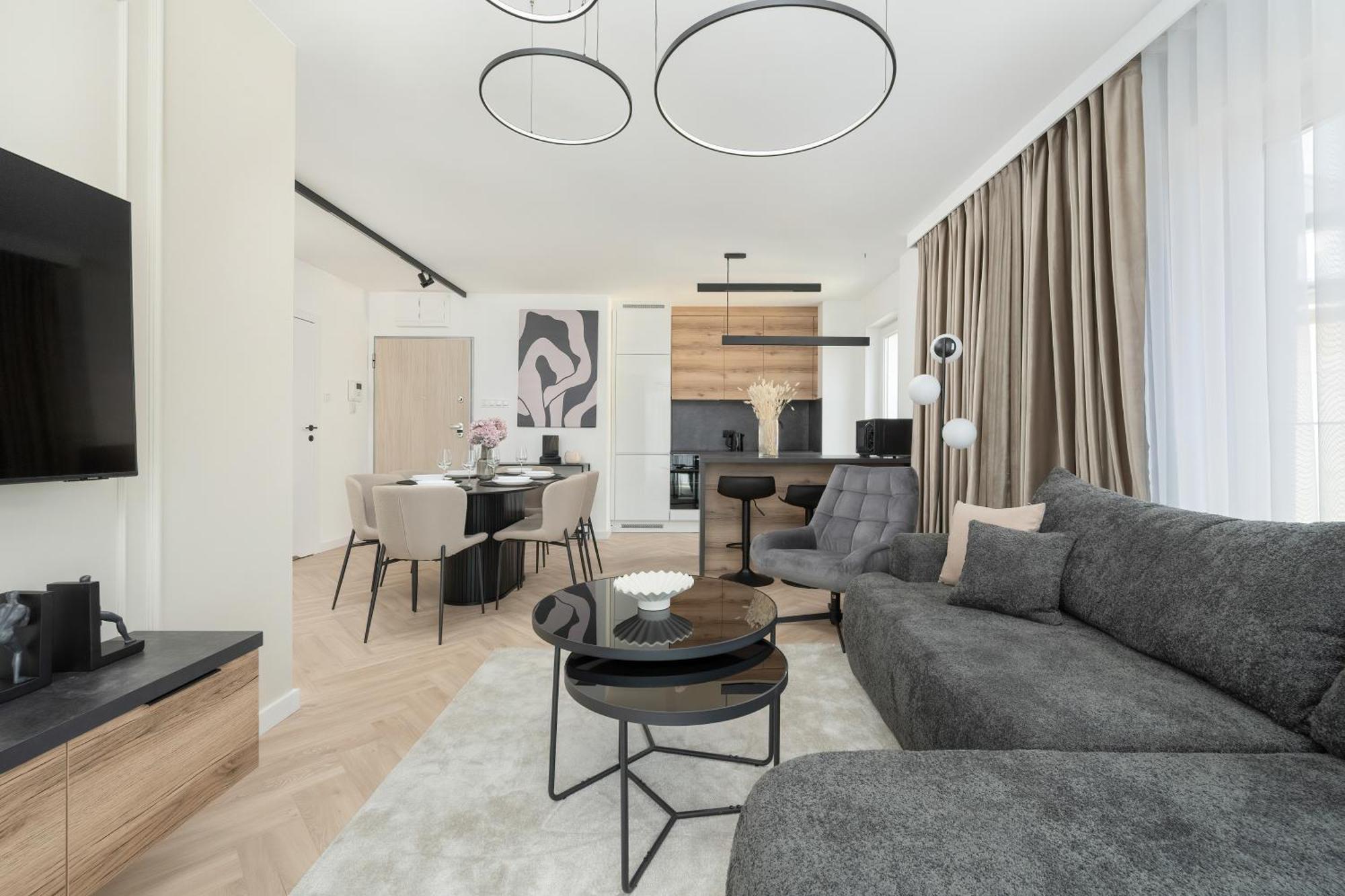 Elegancki Z Parkingiem Blisko Starego Miasta By Renters Apartment Wroclaw