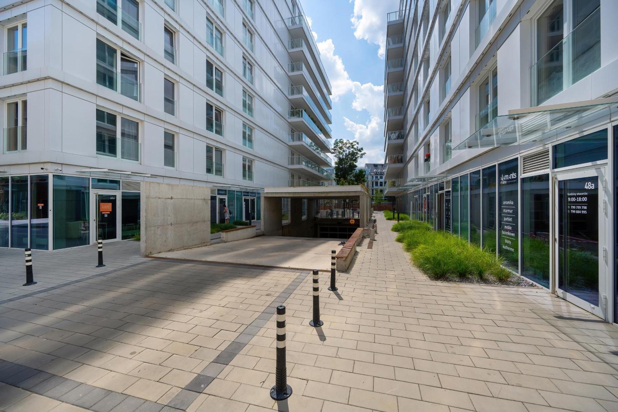 Apartment Elegancki Z Parkingiem Blisko Starego Miasta By Renters Wroclaw