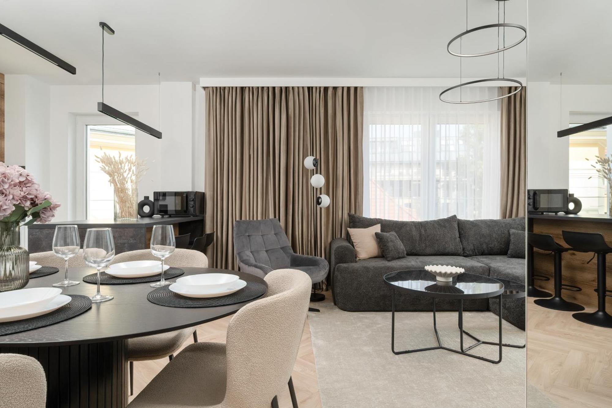 Apartment Elegancki Z Parkingiem Blisko Starego Miasta By Renters