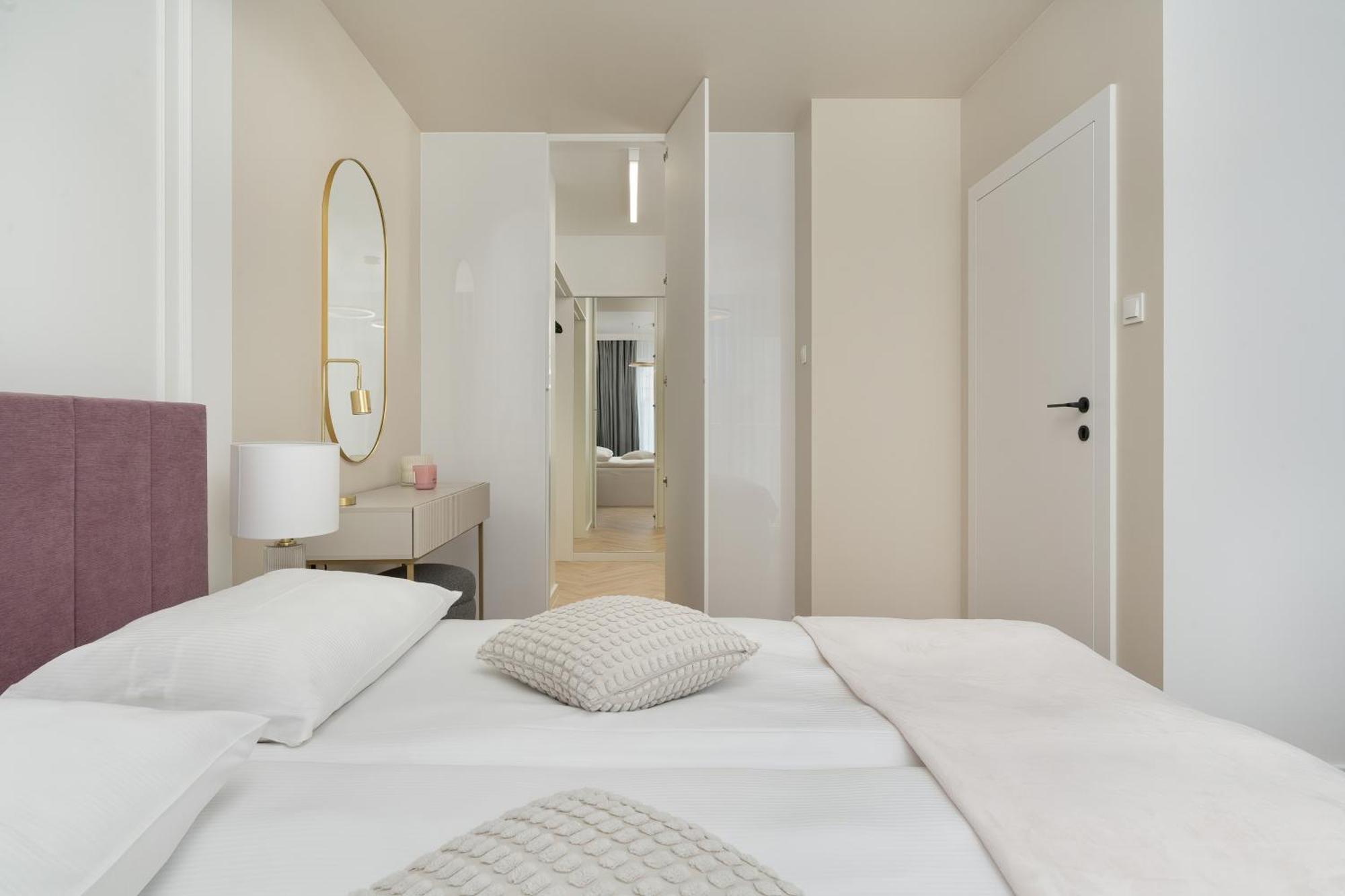 Apartamento Elegancki Z Parkingiem Blisko Starego Miasta By Renters *